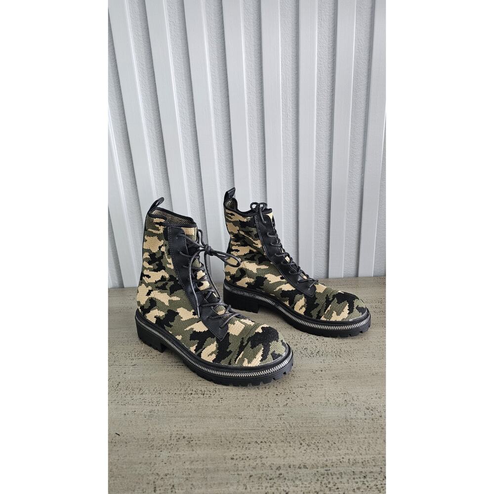 Camouflage Knit Combat Boots with Black Faux Leather Trim , Size 7.5